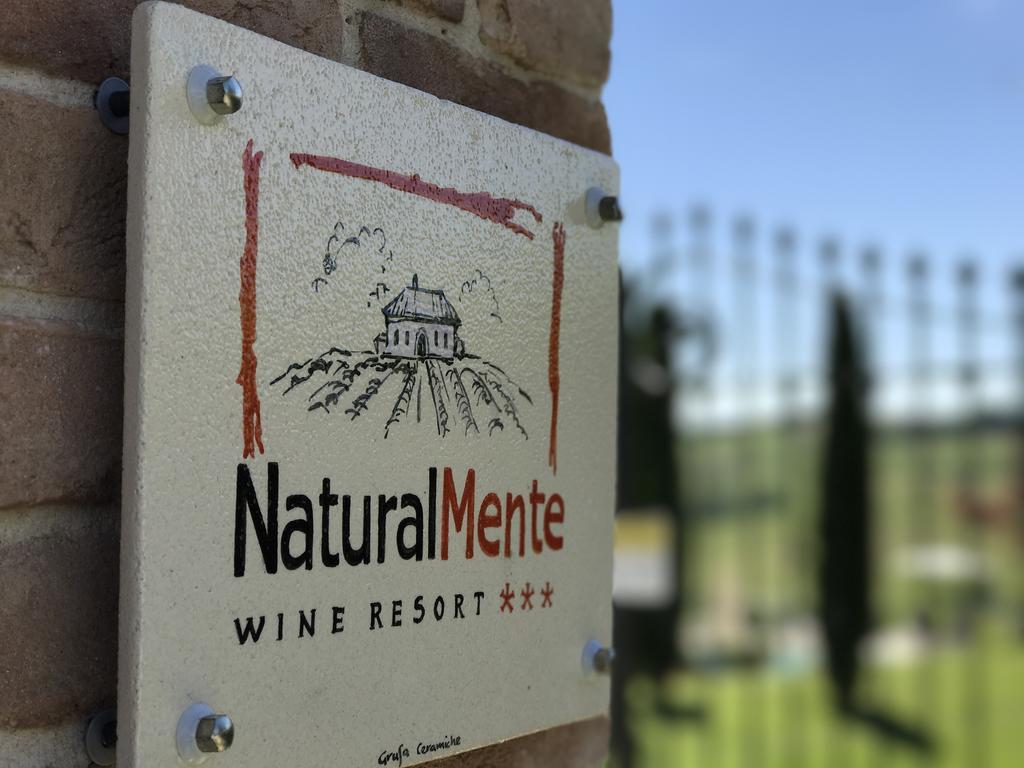 Naturalmente Wine Resort Agliano Terme Exteriör bild