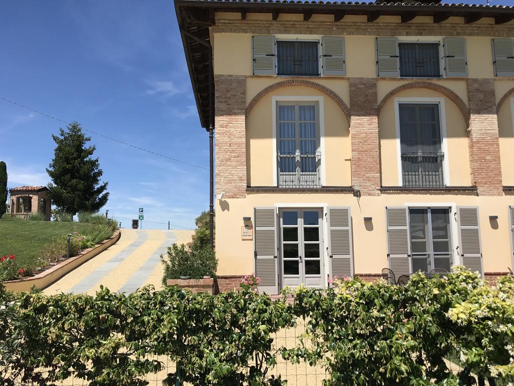 Naturalmente Wine Resort Agliano Terme Exteriör bild